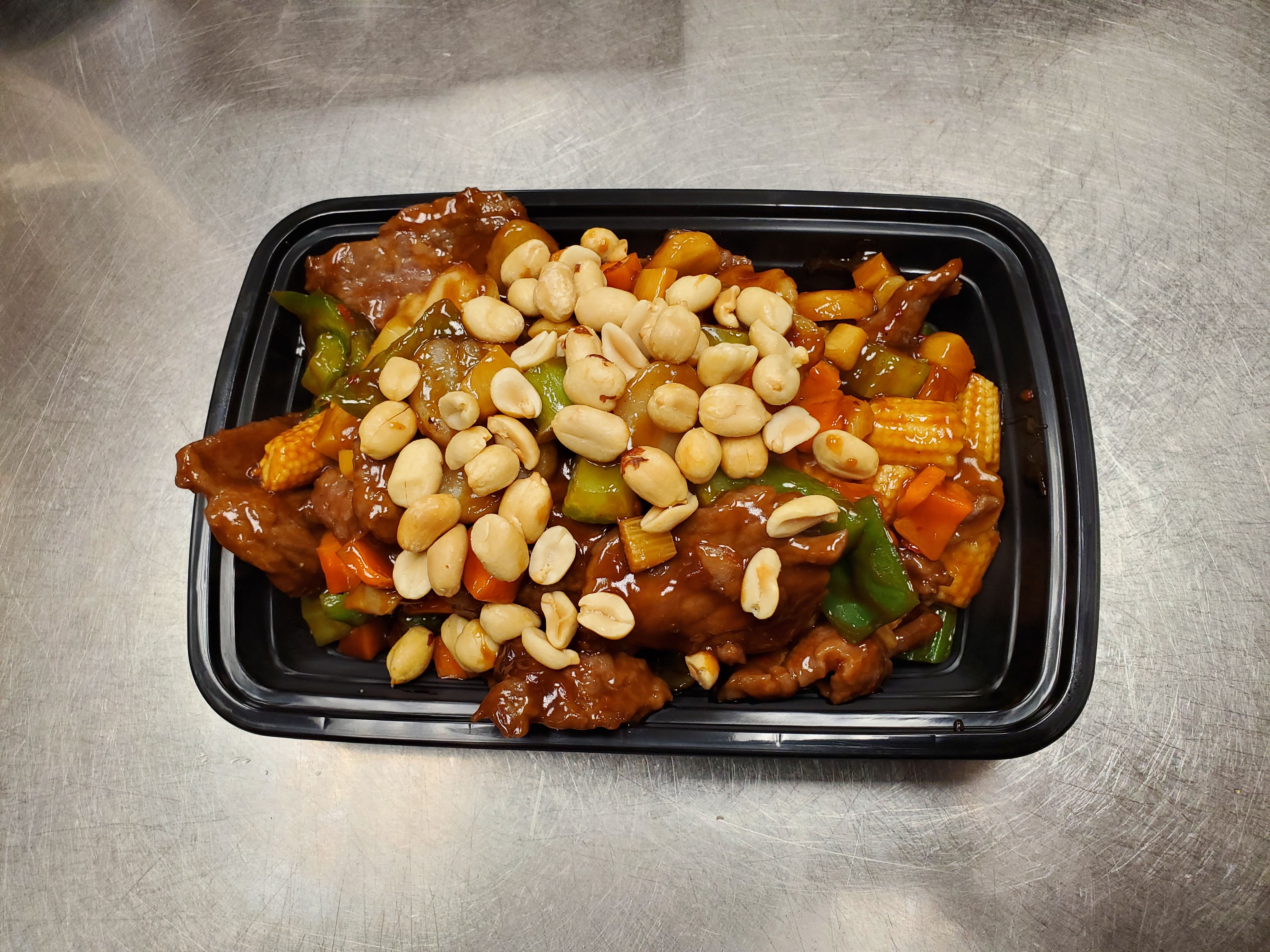 Order 72. Kung Po Beef food online from Great Wall Chinese Restaurant store, Frederick on bringmethat.com