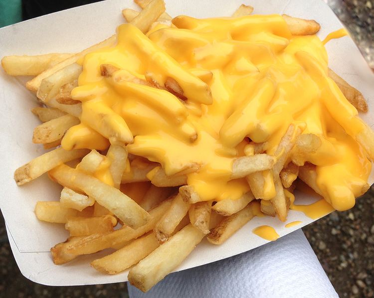 Order KRAFT CHEEZ WHIZ FRIES food online from Verona Pizza and Co. store, Upper Darby on bringmethat.com