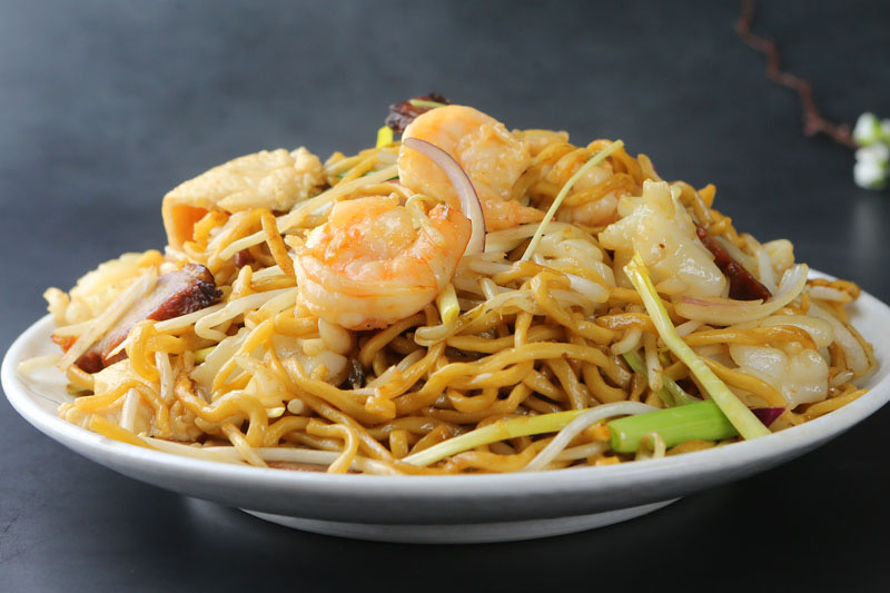 Order K26. House Special Chow Mein   招牌炒面 food online from Feng Ze Yuan store, San Francisco on bringmethat.com