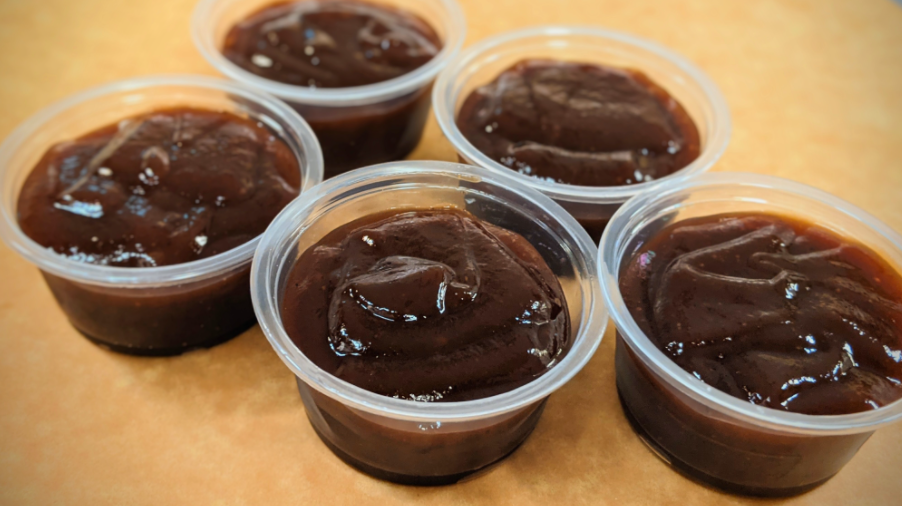 Order BBQ Sauce food online from Ciros Pizza Cafe store, Citrus Heights on bringmethat.com