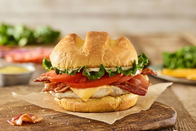 Order BACON SMASH® GRILLED CHICKEN SANDWICH food online from Smashburger store, San Francisco on bringmethat.com