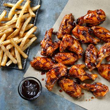 Order 16 Grilled Wings food online from Apps All Around store, Panama City on bringmethat.com