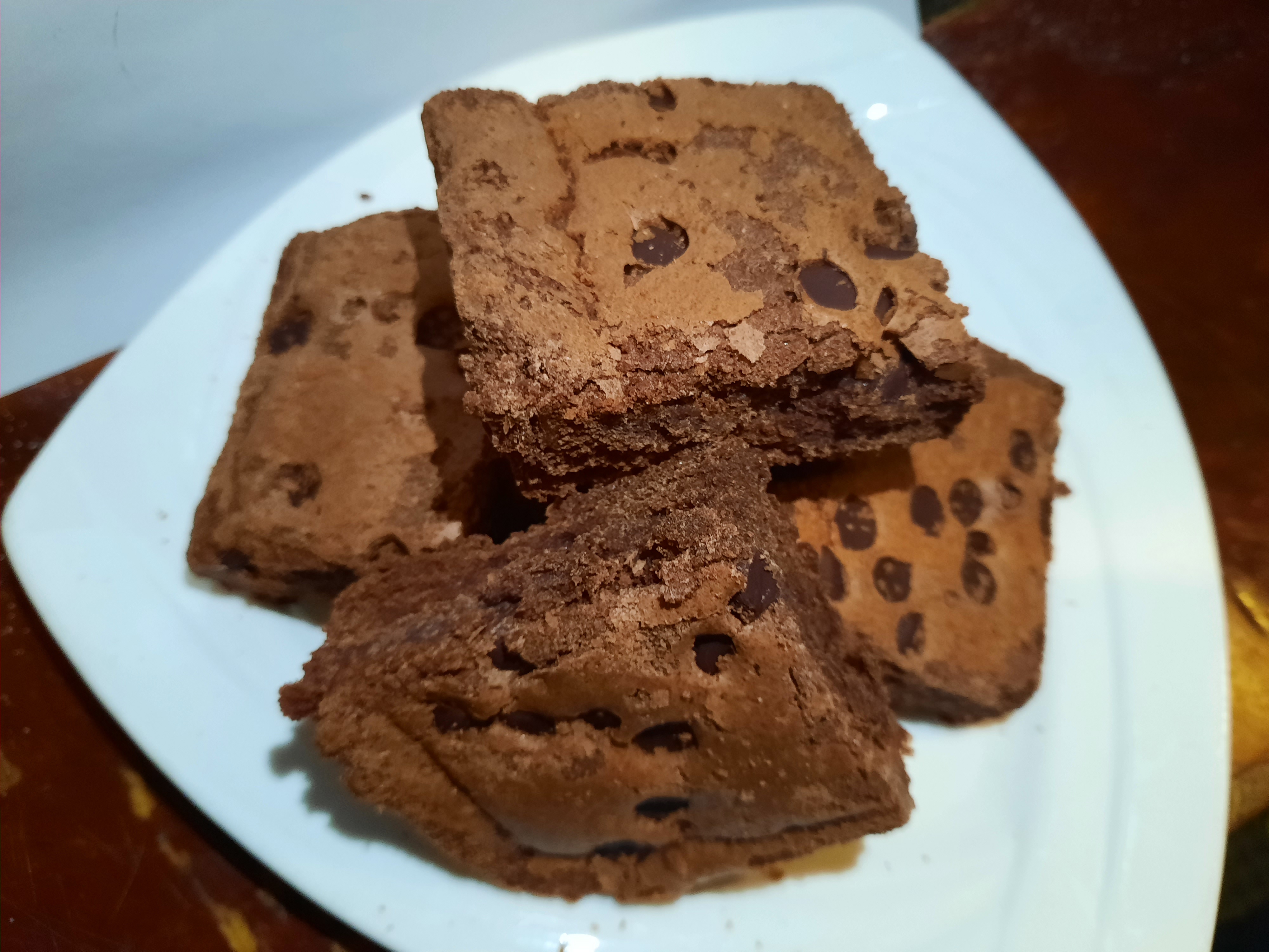 Order Chocolate chip Brownie  food online from Galaxy Diner store, New York on bringmethat.com