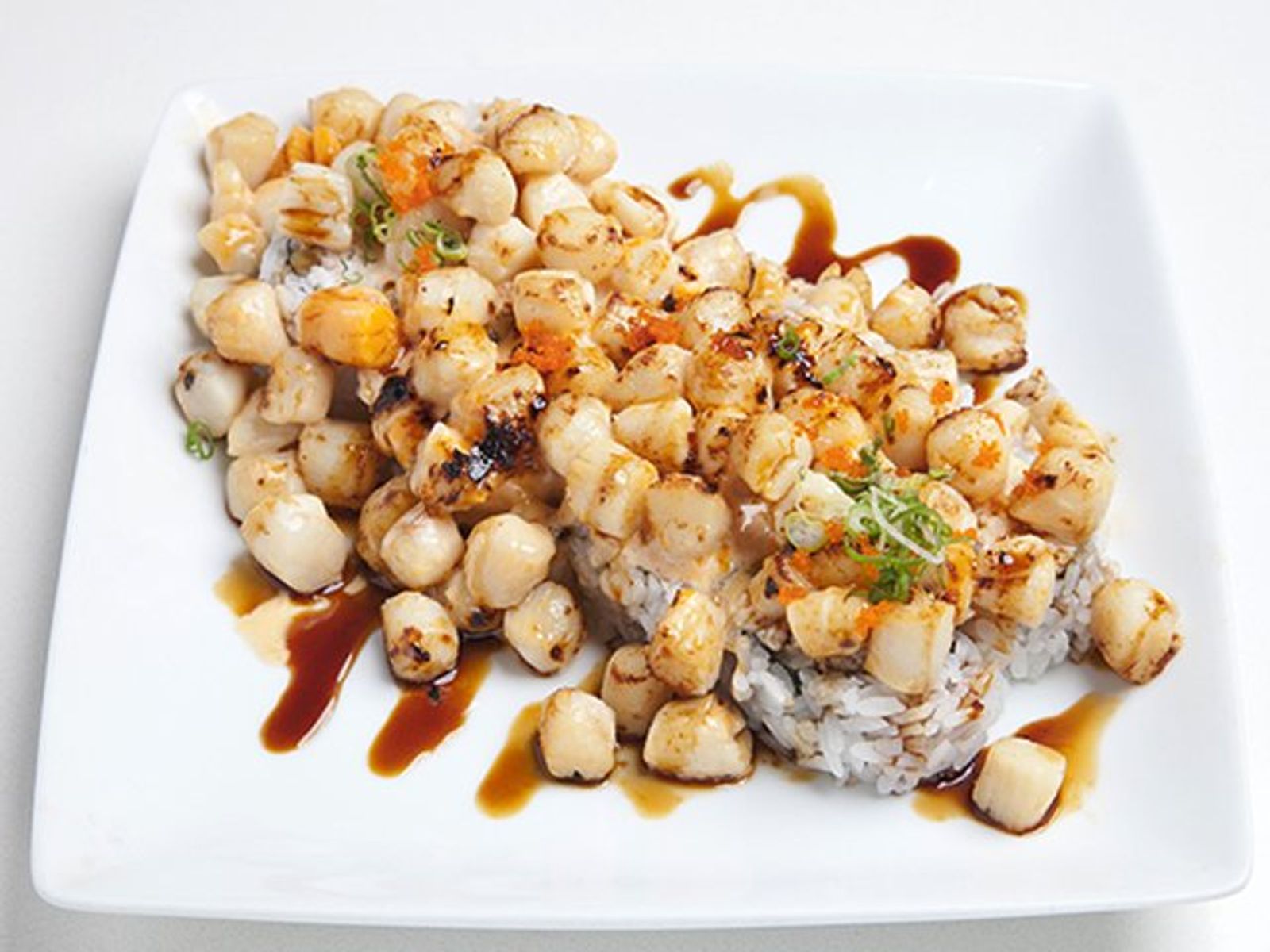 Order Baked Scallop Roll food online from The Room Sushi Bar store, Los Angeles on bringmethat.com