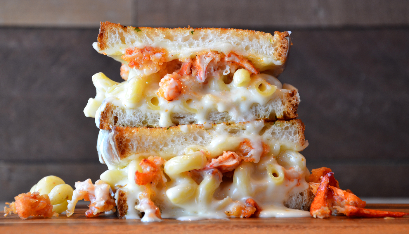 Order Fan Favorite! Lobster Mac Grilled Cheese food online from American Grilled Cheese Company store, La Mesa on bringmethat.com