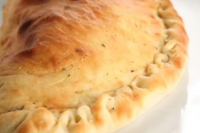 Order Spinach & Feta Calzone - Calzone food online from Pizza King store, Chatsworth on bringmethat.com