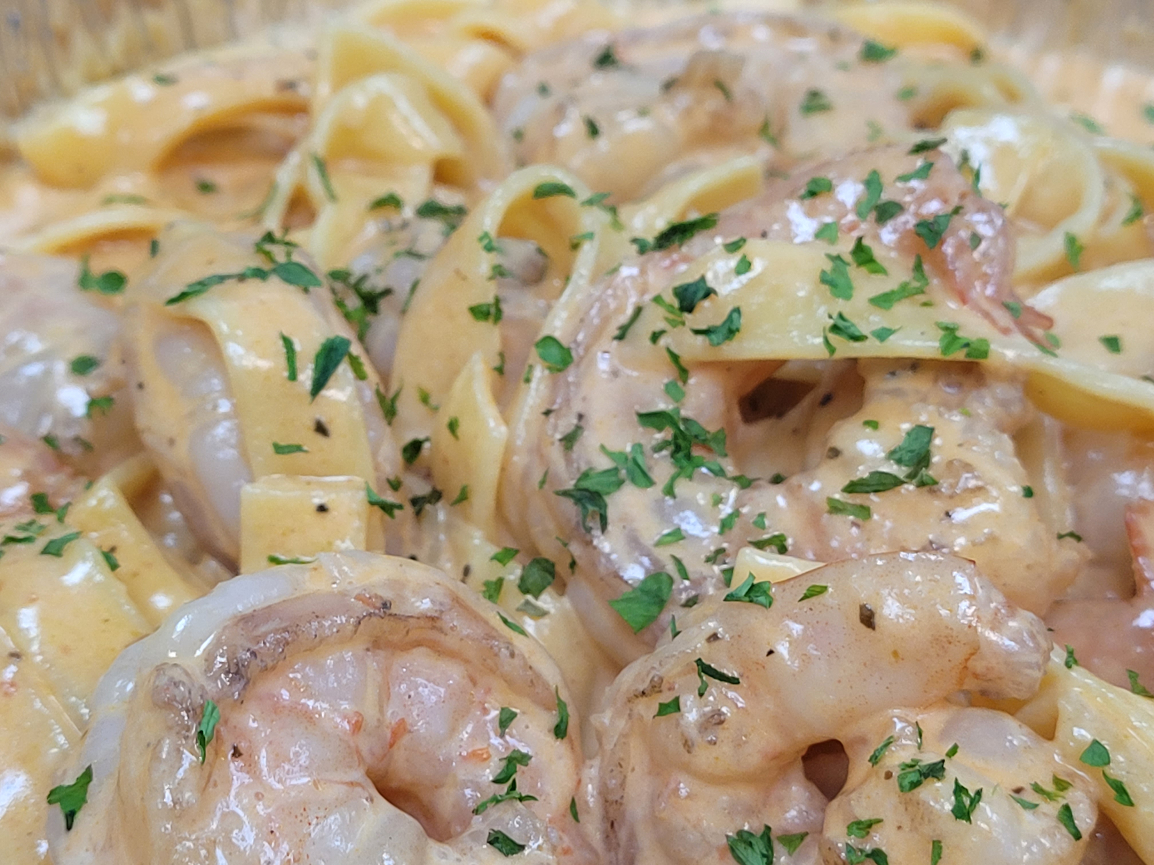Order Shrimp Alfredo food online from Illianos Pizza store, Clemmons on bringmethat.com