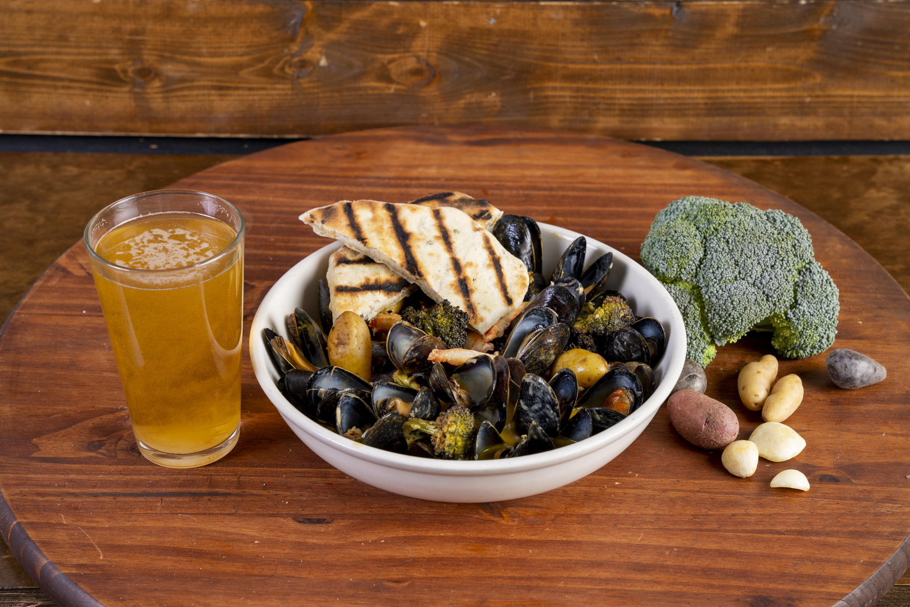 Order Mussels Amarillo food online from Privateer Coal Fire Pizza store, Oceanside on bringmethat.com