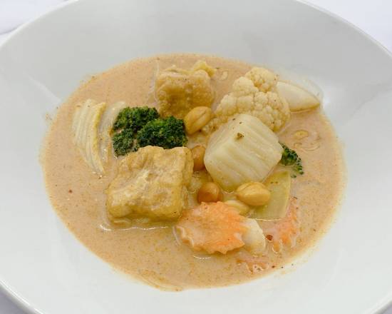 Order Vegan Massaman Curry (No Fish Sauce) food online from Thai Curry store, Arlington on bringmethat.com