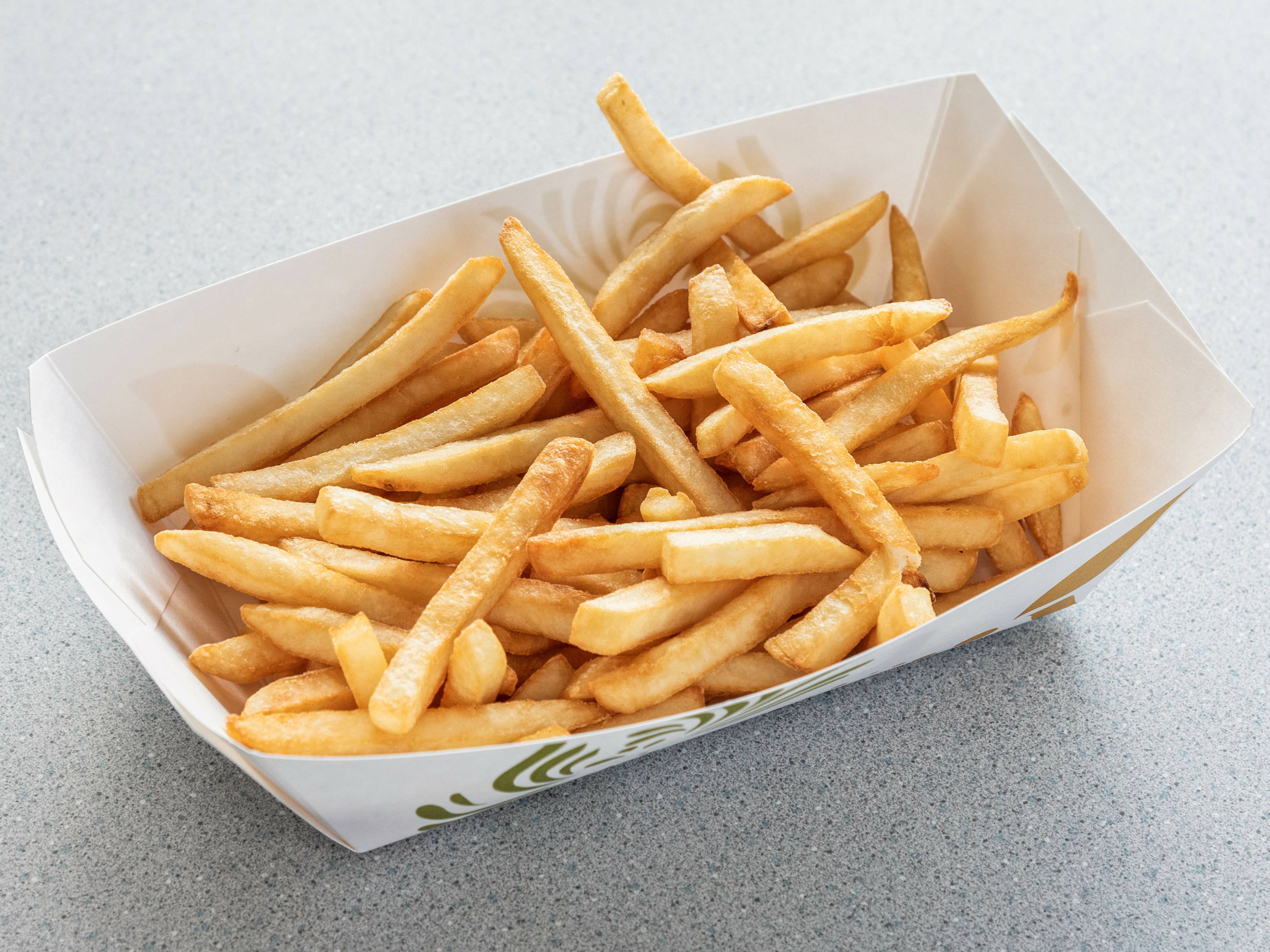 Order French Fries food online from Georgios House of Pizza store, Carver on bringmethat.com