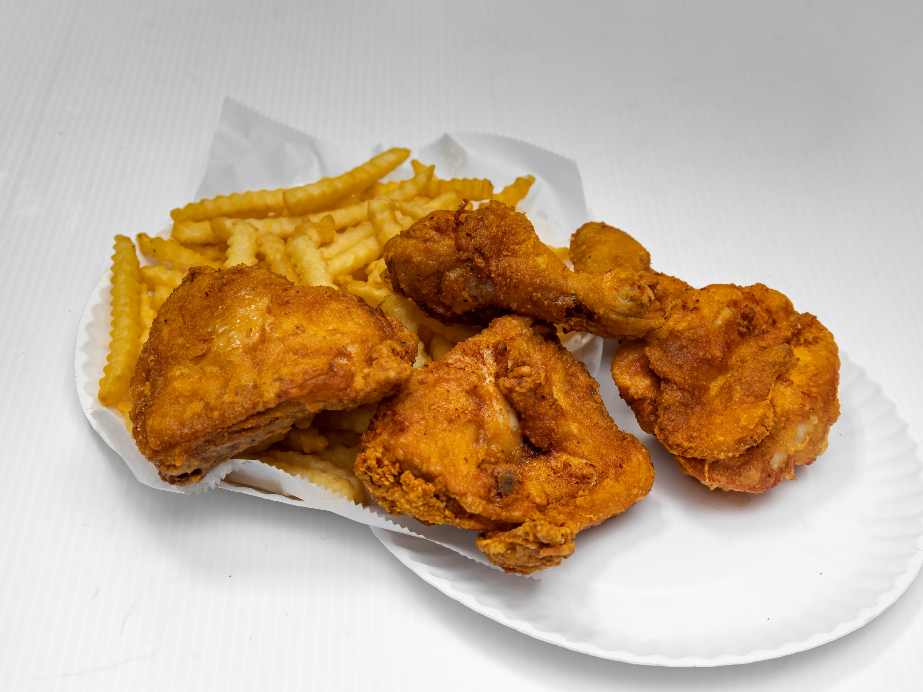 Order #5. Five Piece Chicken Combo food online from Crown Fried Chicken store, Newark on bringmethat.com