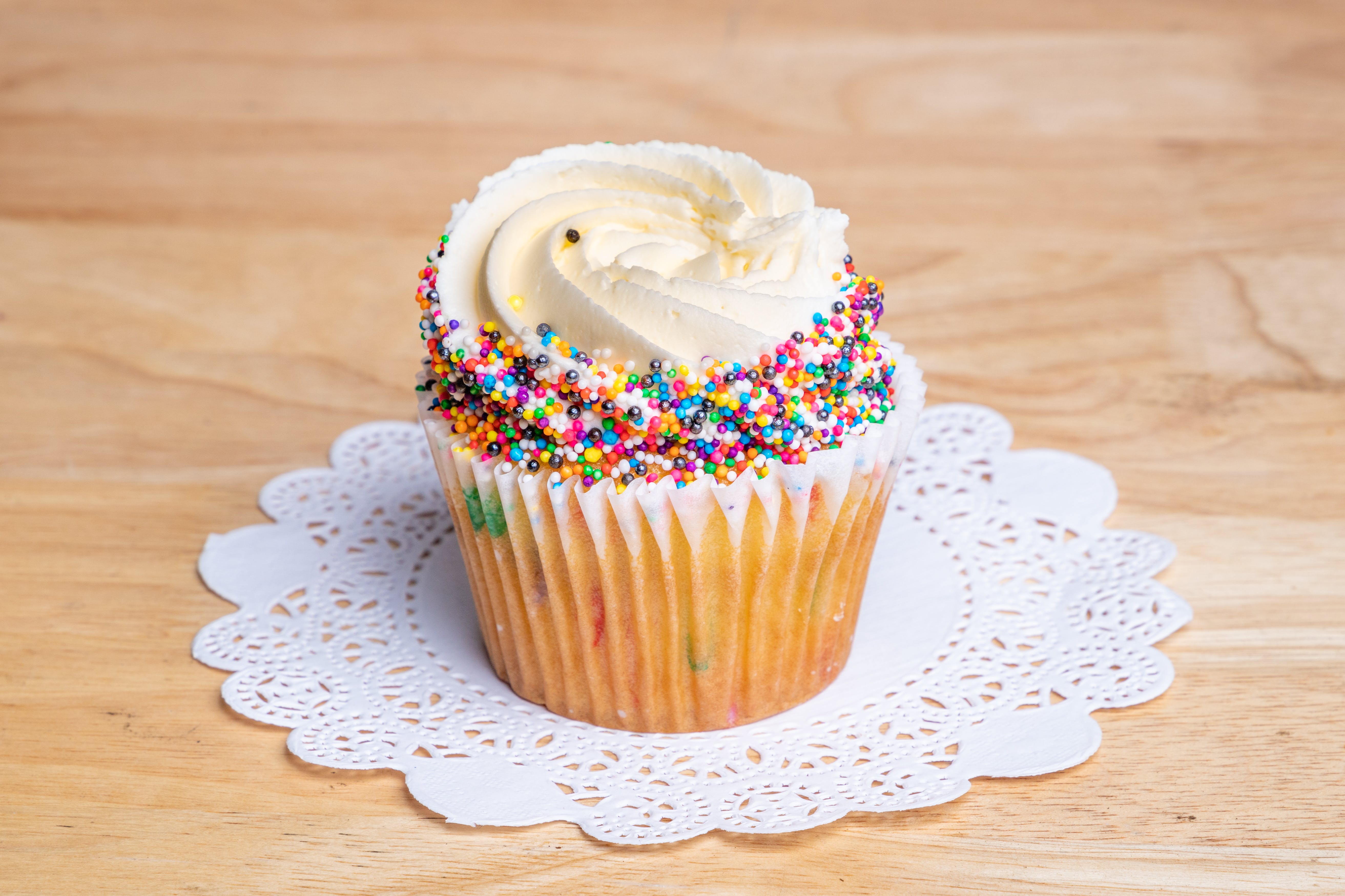 Order Cupcake - Regular food online from Express Pizza store, Bedford on bringmethat.com