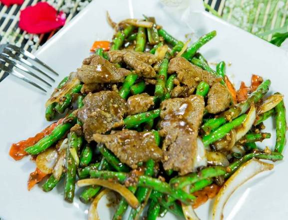 Order Green Bean Beef food online from Dragon Palace store, Gresham on bringmethat.com