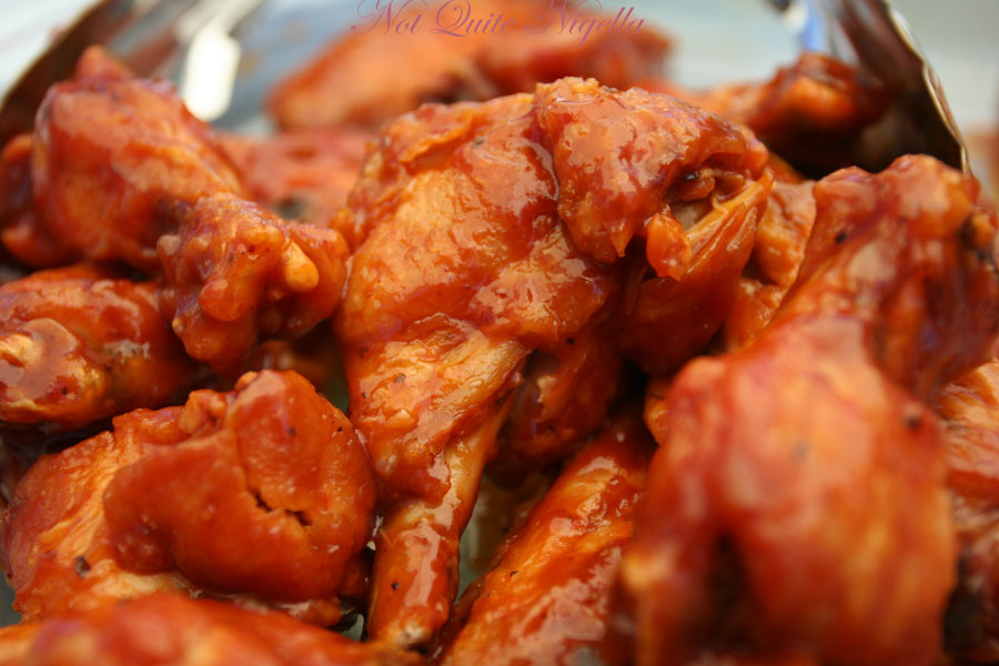 Order Wings food online from Mojo Pizza & Pub store, Decatur on bringmethat.com
