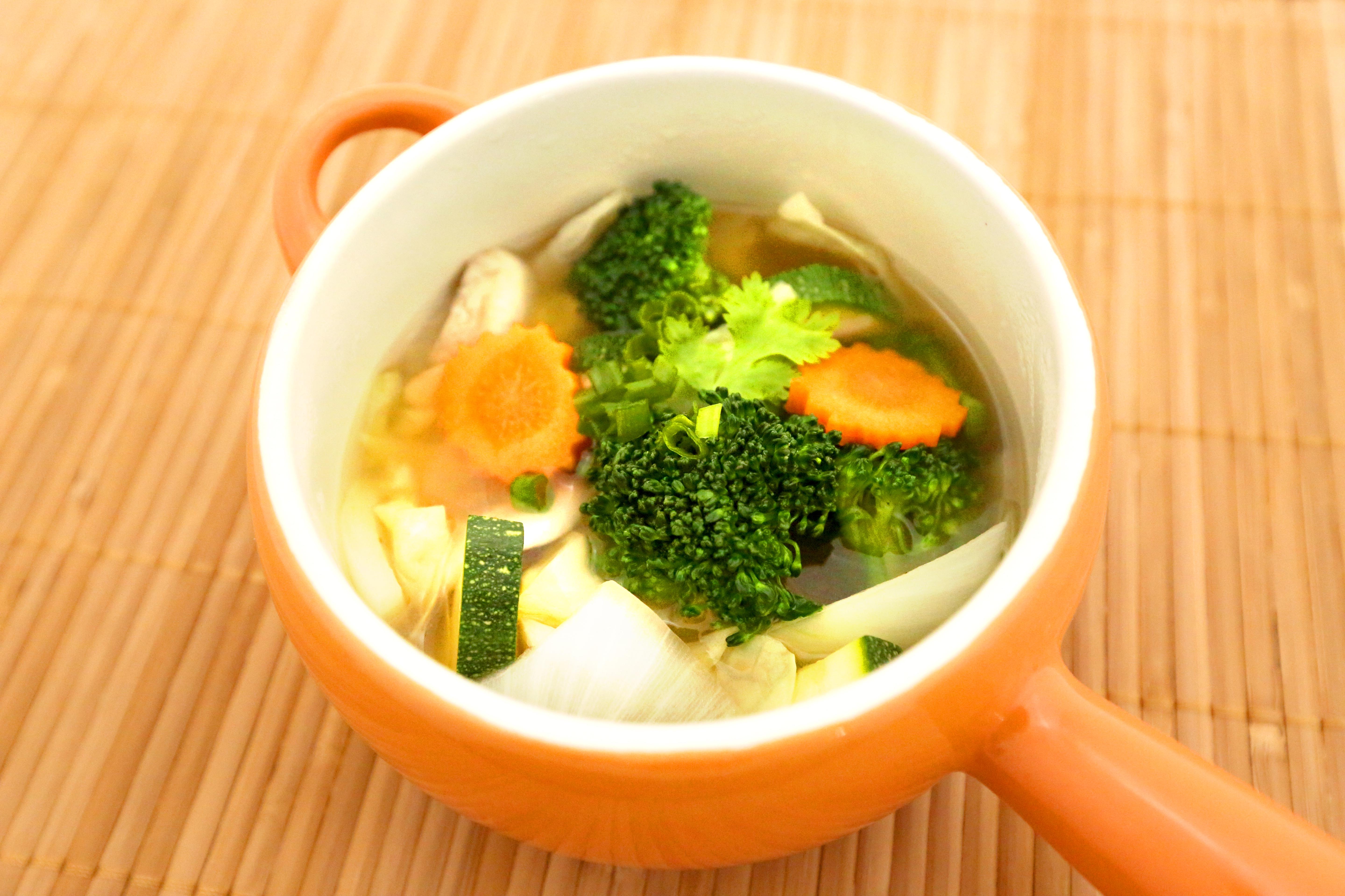 Order Vegetable Soup food online from Ubon Thai Kitchen store, Torrance on bringmethat.com