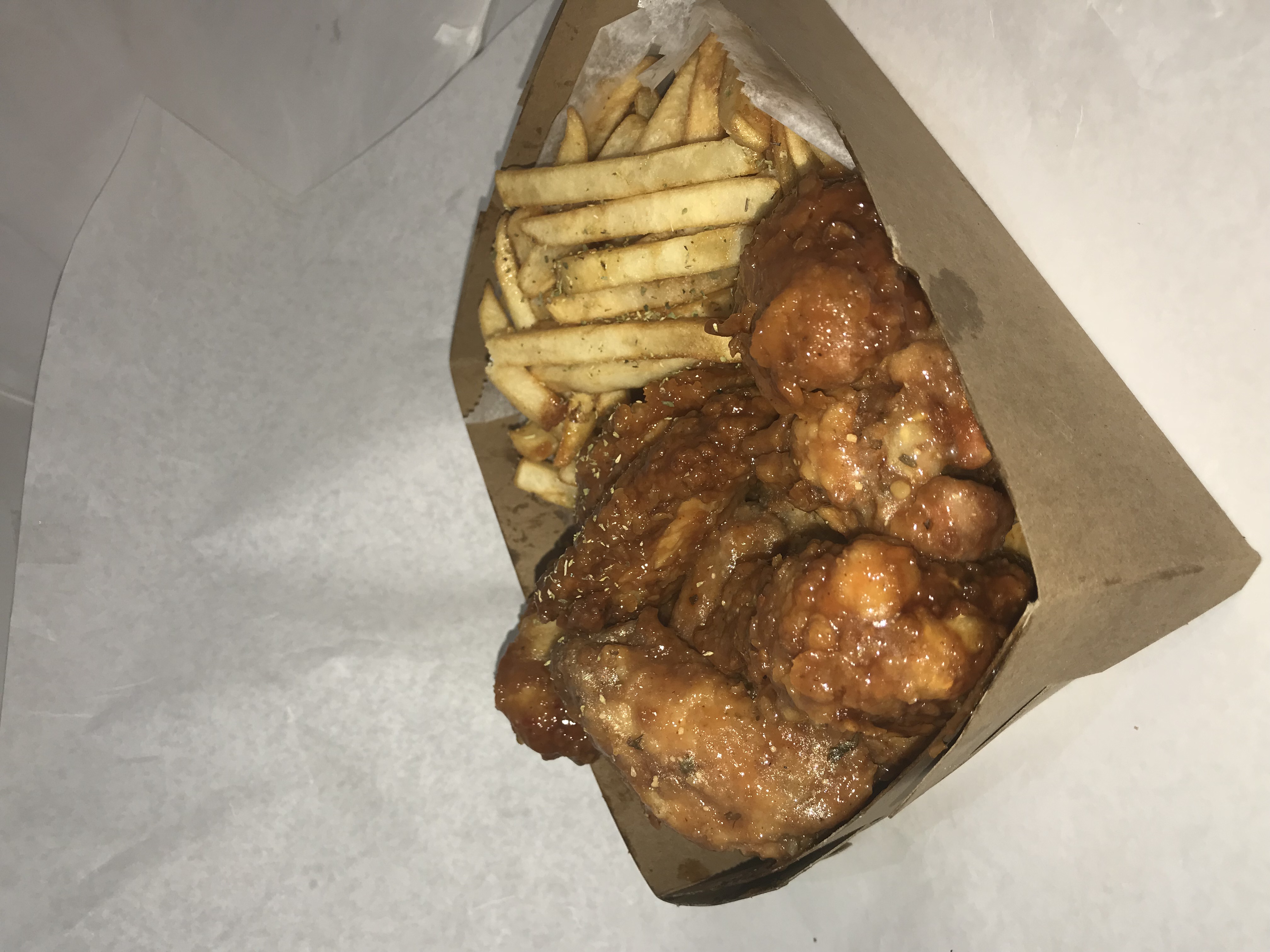 Order Chicken Wings Dinner food online from Boston House of Pizza store, Roslindale on bringmethat.com