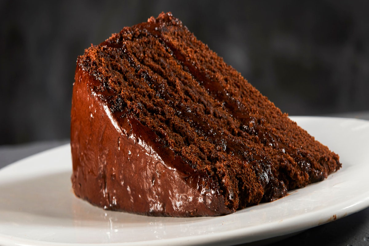 Order Chocolate Cake food online from Wing Squad store, Livonia on bringmethat.com