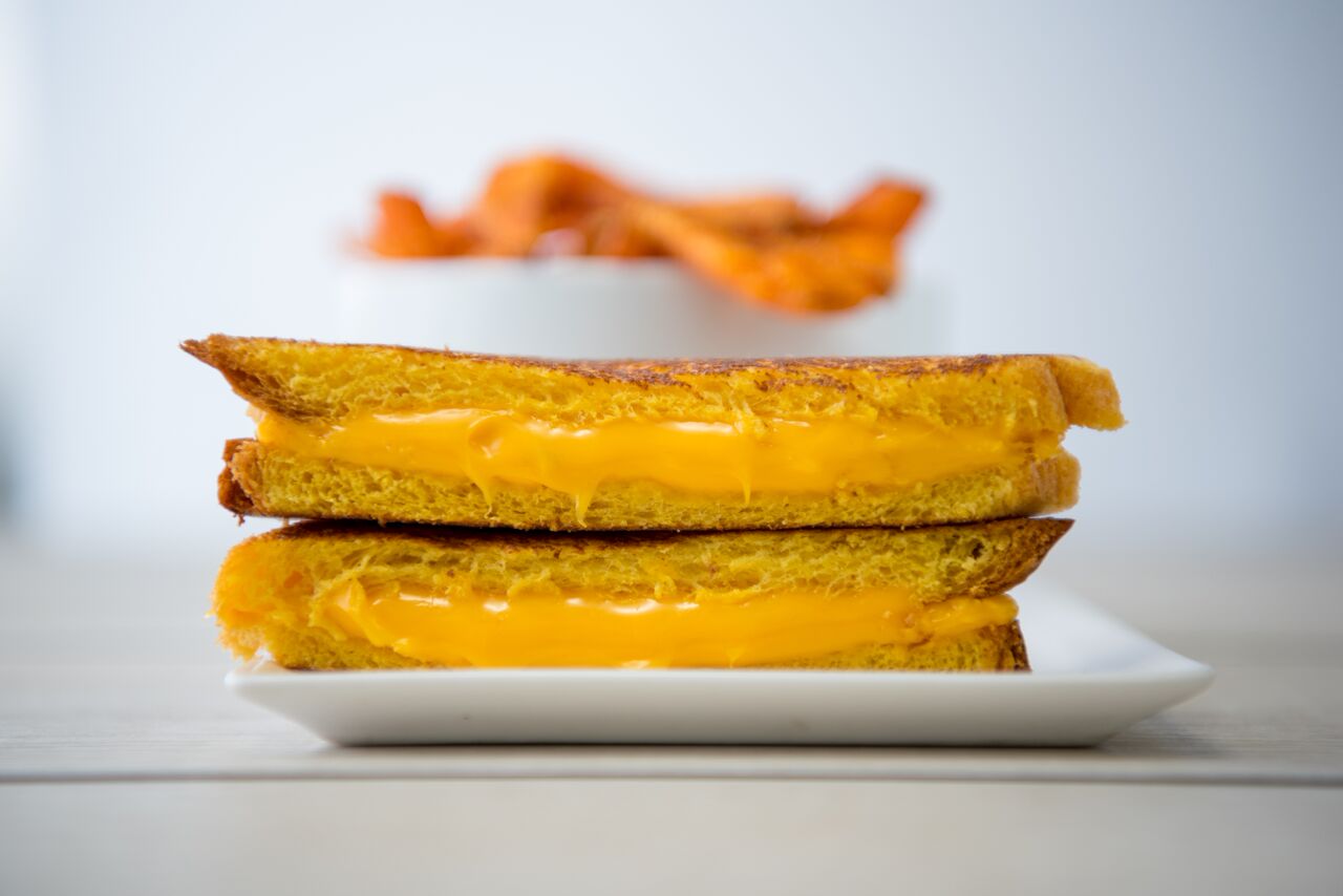 Order Grilled American Cheese Sandwich food online from Canter Deli store, Los Angeles on bringmethat.com