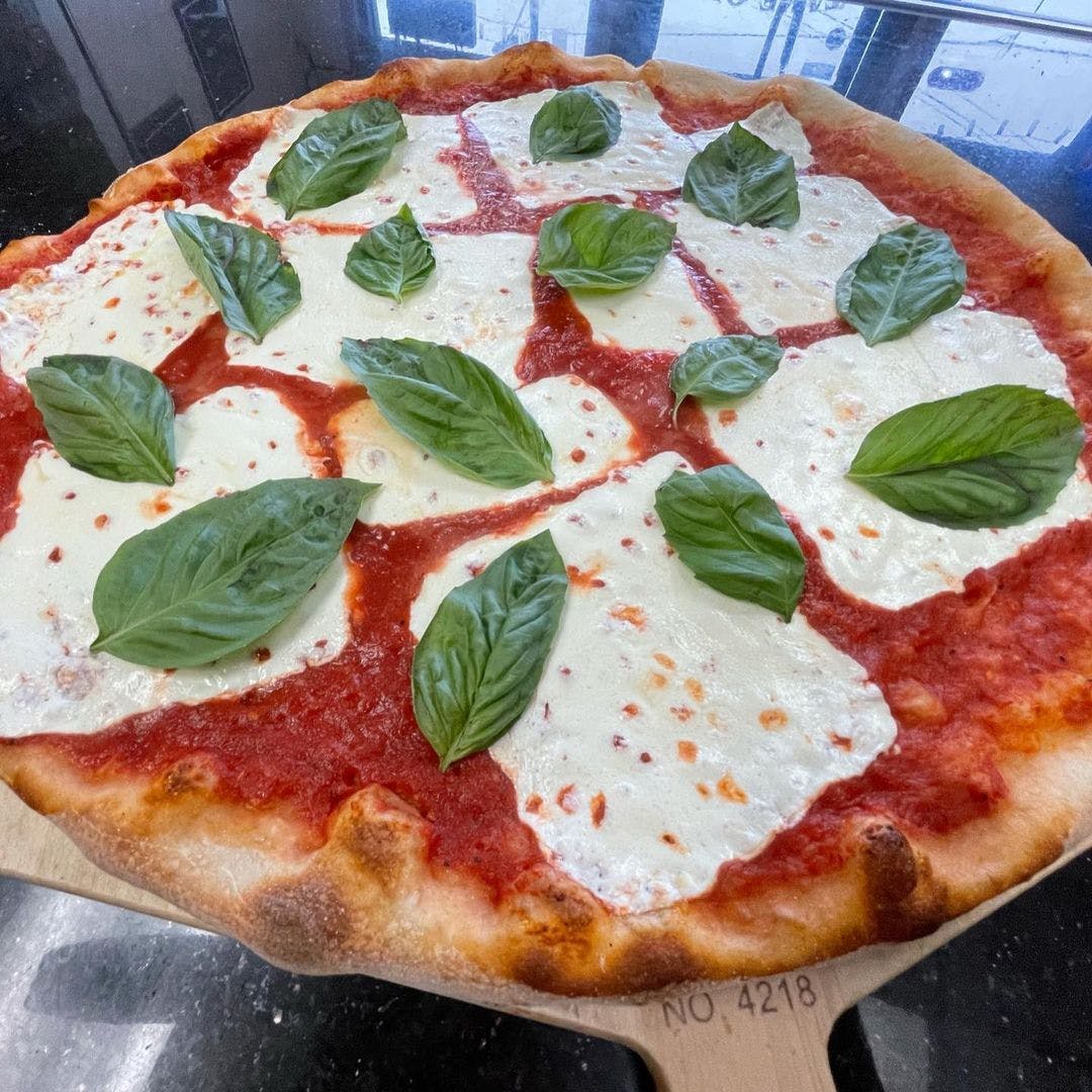 Order Margherita Pizza - Personal 10'' food online from Dolce Pizzeria & Restaurant store, Fords on bringmethat.com