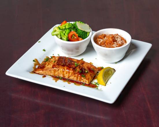 Order Grilled Salmon food online from Don's Seafood Hut store, Metairie on bringmethat.com