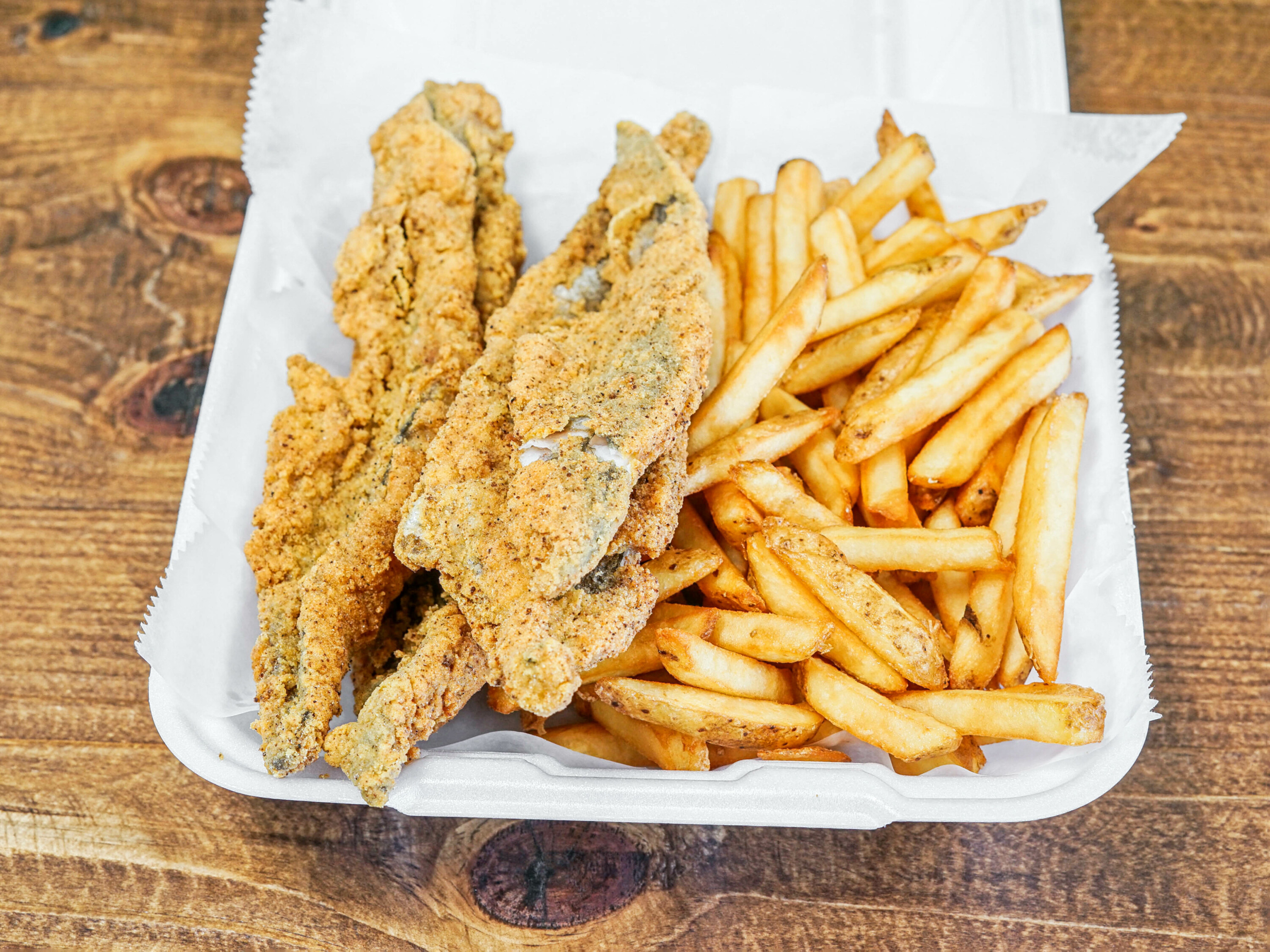 Order Whiting Fish Platter food online from Rapid Sandwiches & More store, Harrisburg on bringmethat.com