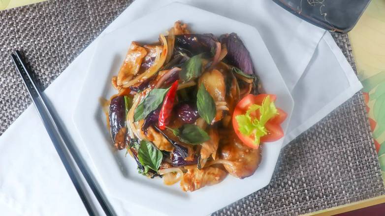 Order Eggplant Basil Chicken food online from Ming Restaurant store, Belvedere Tiburon on bringmethat.com