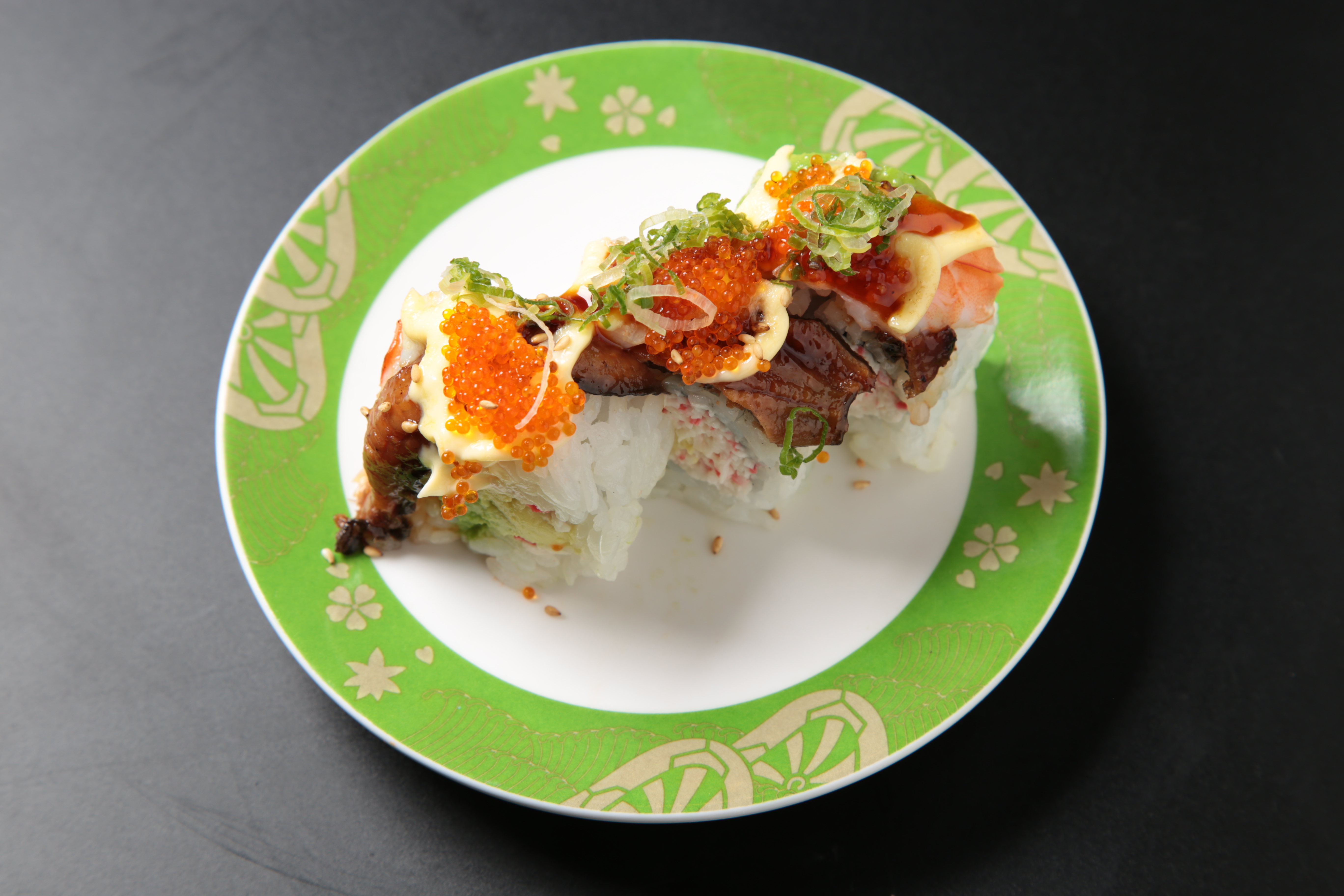 Order JT Roll (9 pcs) food online from Izumi Revolving Sushi store, Daly City on bringmethat.com