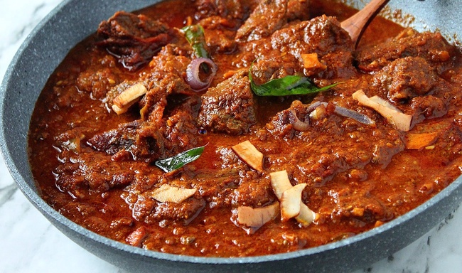 Order Kerala Beef Curry food online from Mainland India Restaurant store, Niles on bringmethat.com