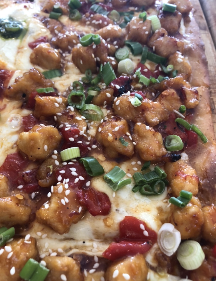 Order General Tso's Pizza food online from Gigi's New York Style Pizza & Restaurant store, Rumson on bringmethat.com