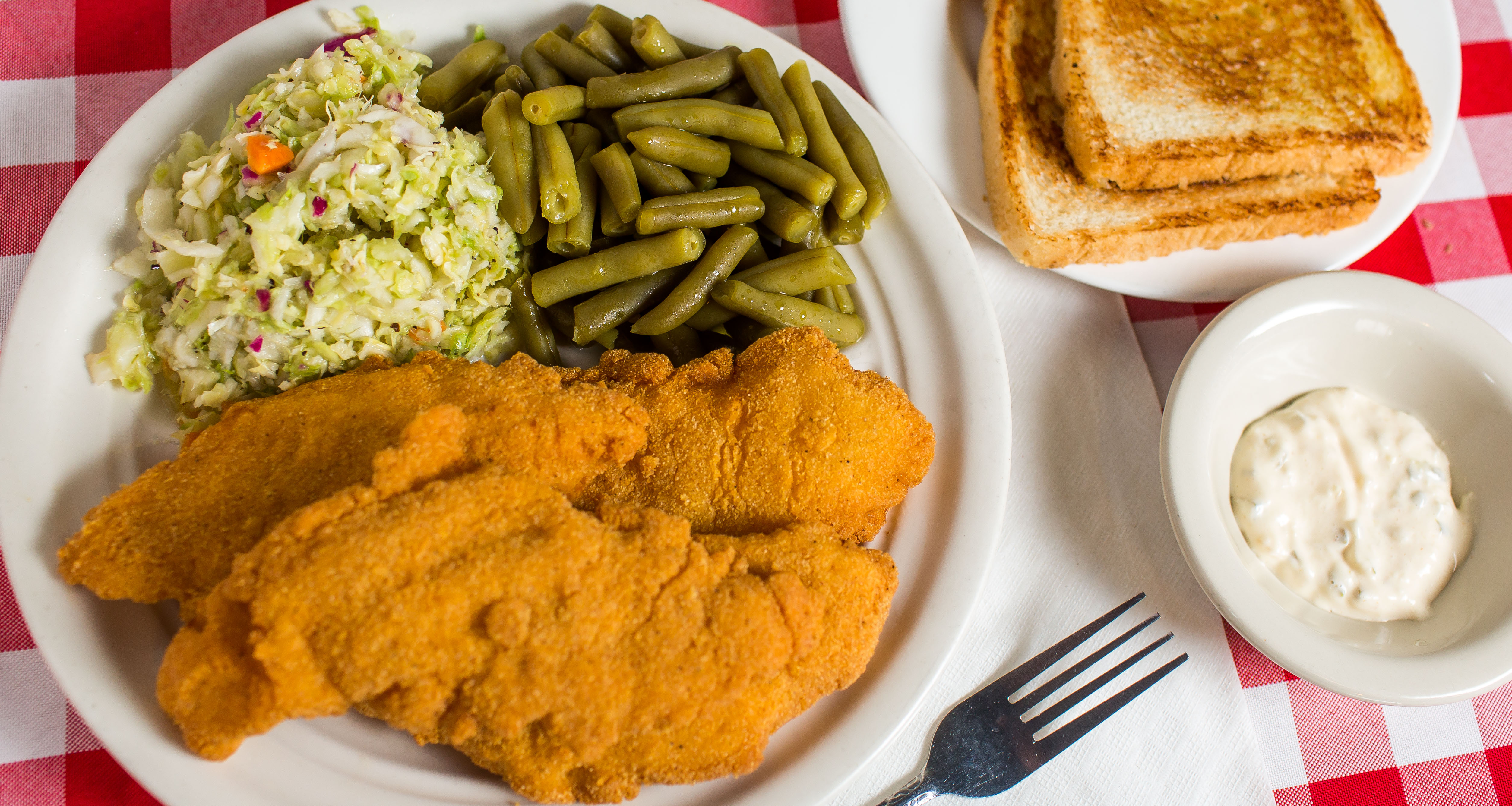 Order Fried Fish Plate food online from Old Hickory Inn Barbecue store, Houston on bringmethat.com