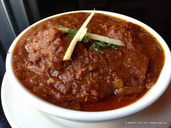Order Lamb Vindaloo -Entree food online from Raaz specialty indian cuisine store, Jersey City on bringmethat.com