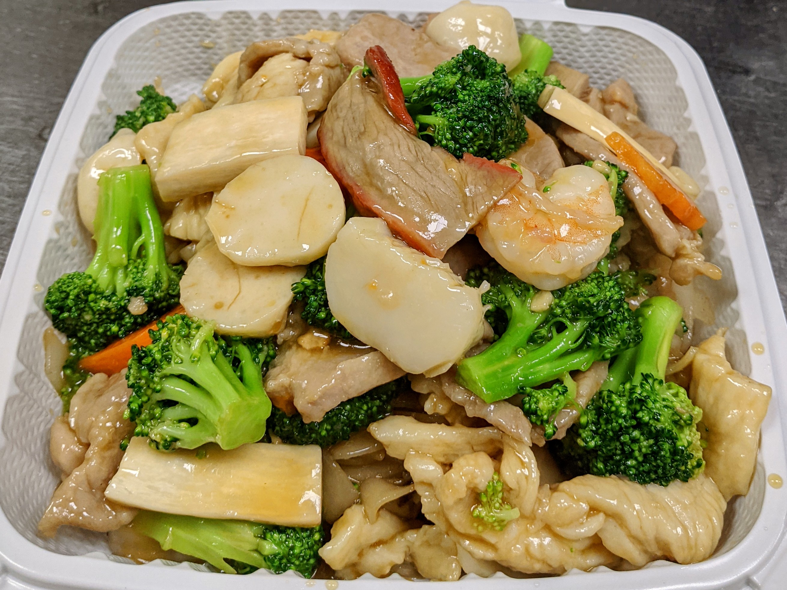Order 99. House Special Chow Fun food online from Kirin Chinese Restaurant store, Mountain View on bringmethat.com