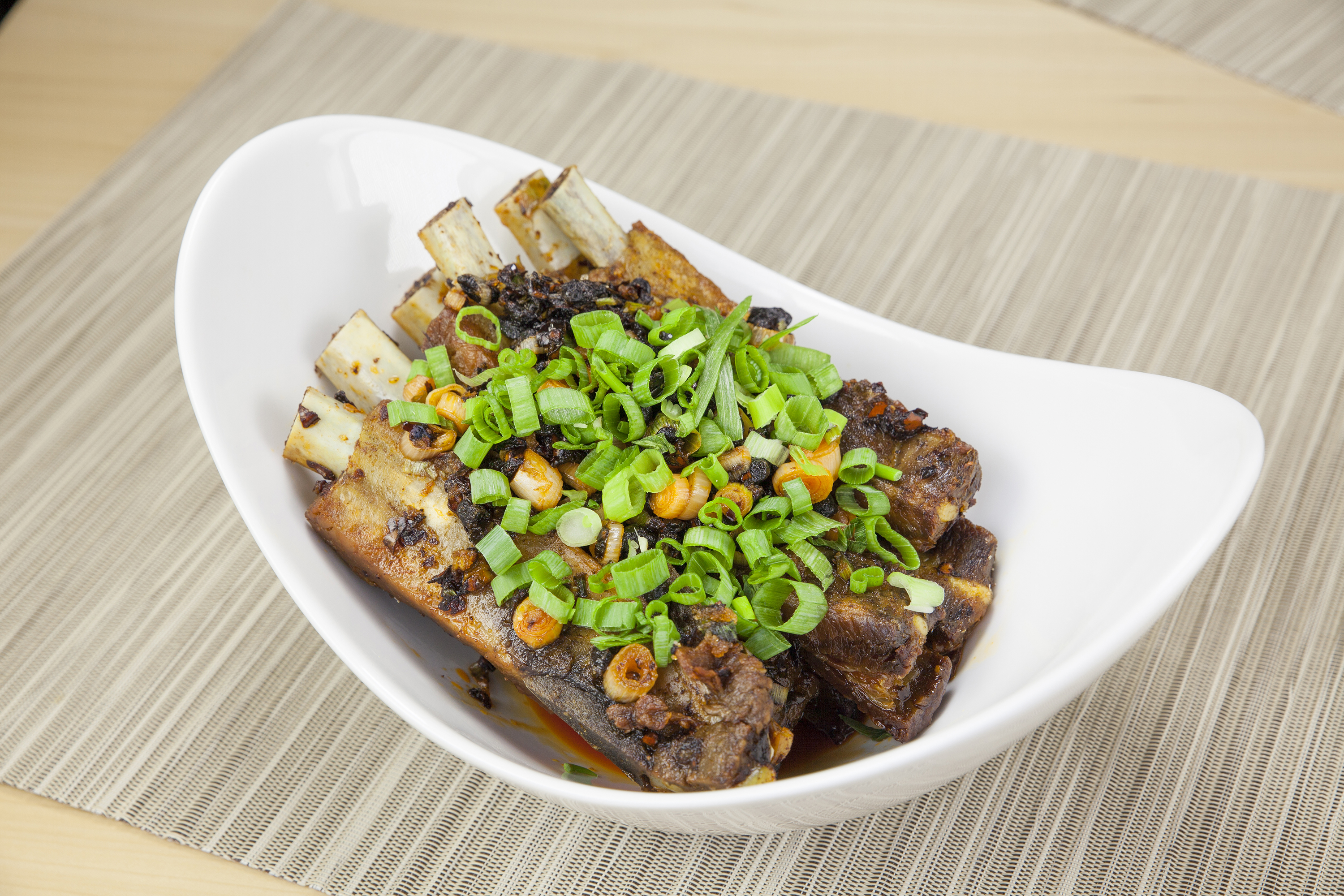 Order Sauteed Pork Ribs Chili Pepper food online from Little Wok store, Evanston on bringmethat.com