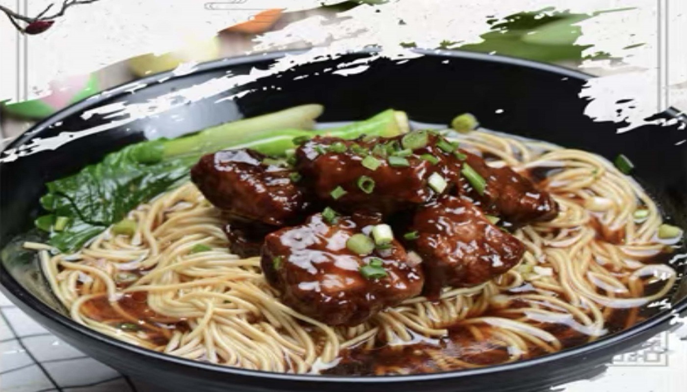 Order Spareribs Noodle Soup特色排骨汤面 food online from Sichuan Tasty store, San Francisco on bringmethat.com