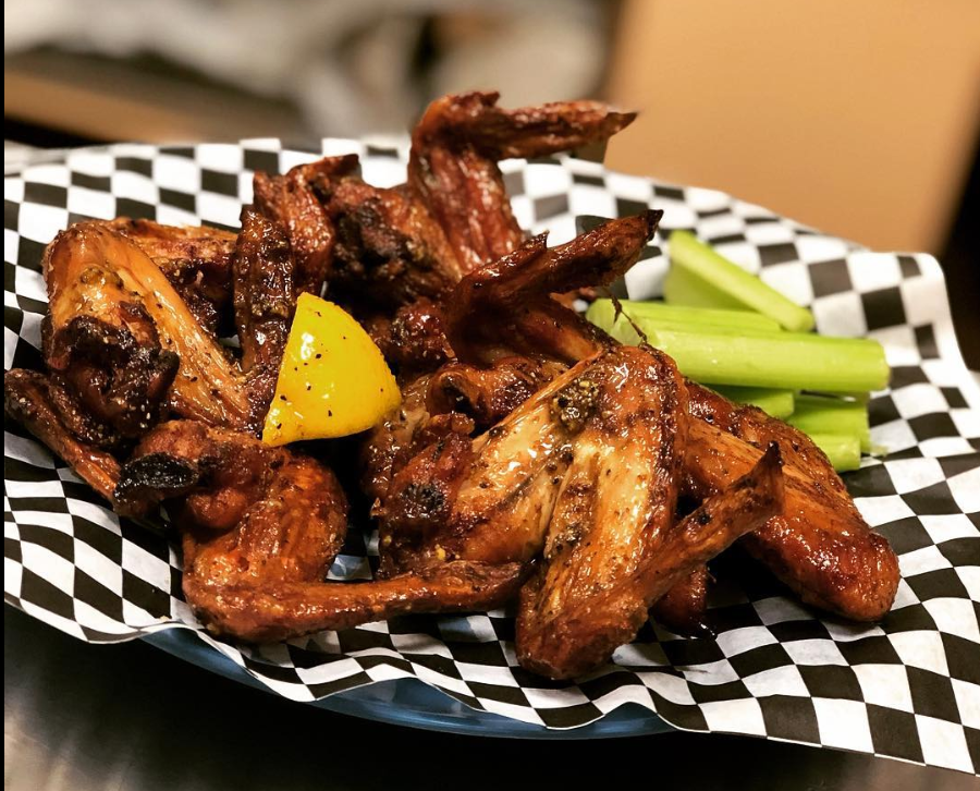 Order Smoked Chicken Wings food online from Pig Out Atl store, Covington on bringmethat.com