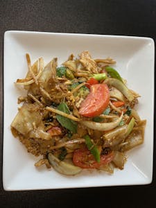 Order 21. Phad Kee Mao (Drunken Noodle) food online from Youpa Thai Kitchen store, Kent on bringmethat.com
