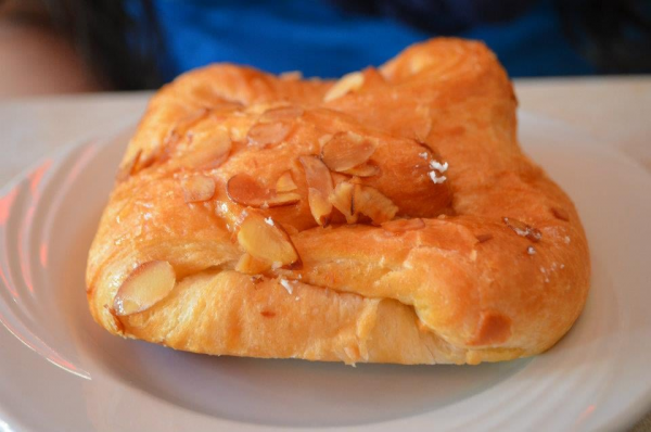 Order Plain Croissant food online from Pete's grill store, Sunnyside on bringmethat.com