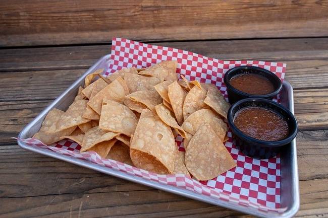 Order Chips And Salsa food online from Tacos & Mas store, Tempe on bringmethat.com