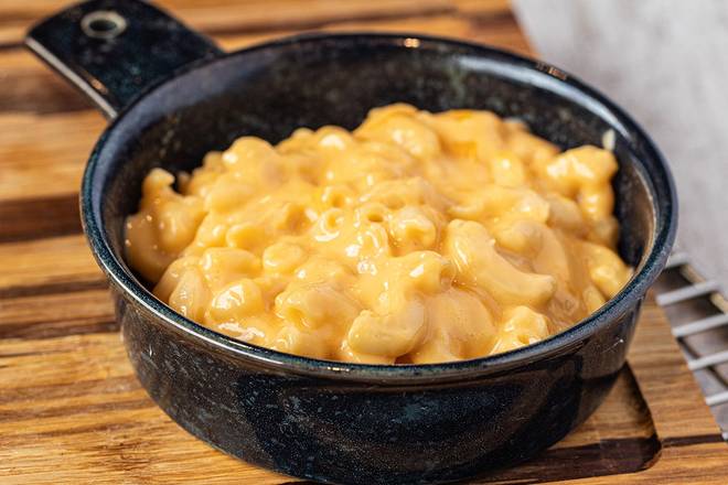 Order Mac & Cheese food online from Ember Smoked Bbq store, Cullman on bringmethat.com