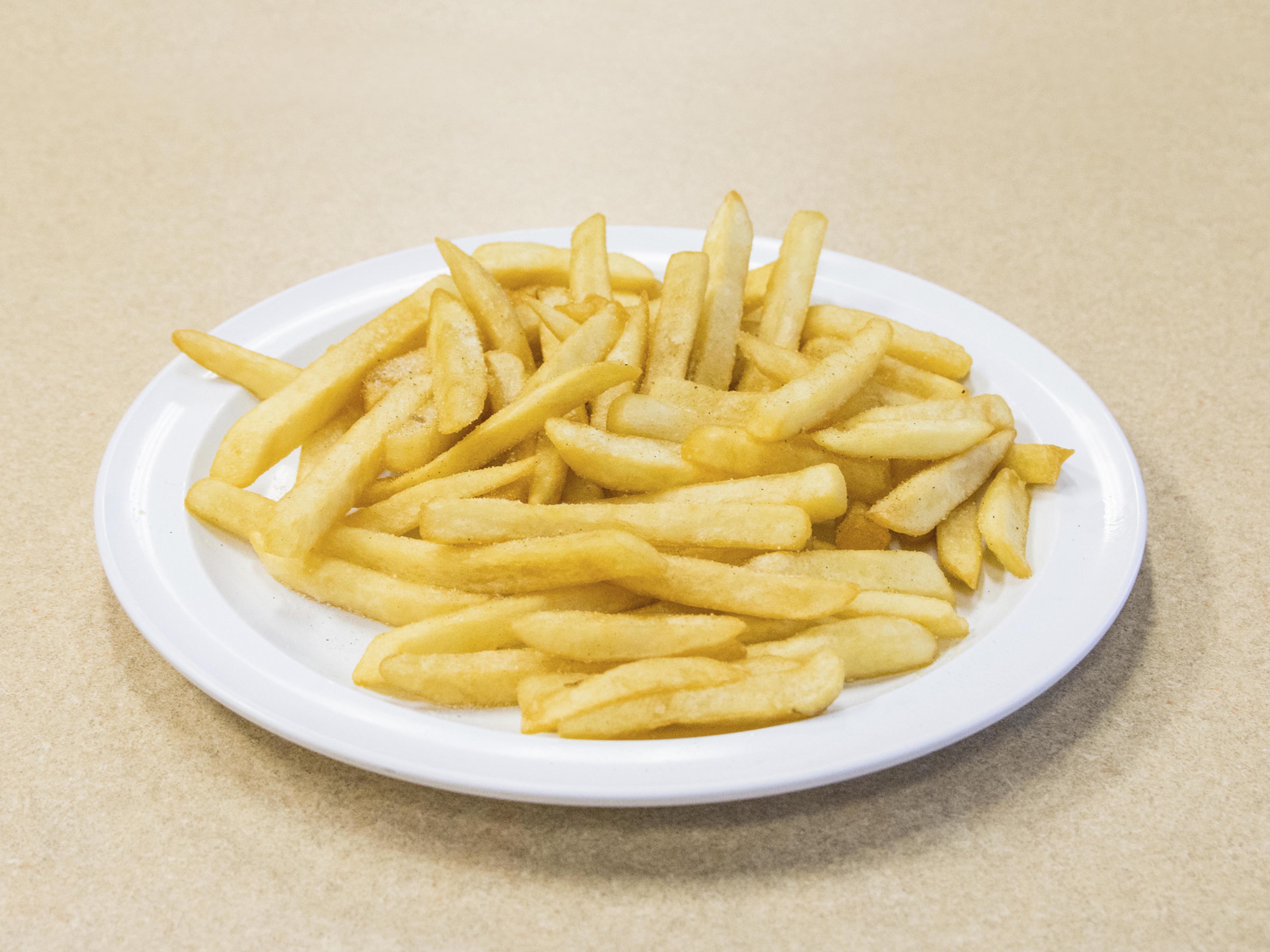 Order French Fries food online from Gateway Pizza store, Columbia on bringmethat.com