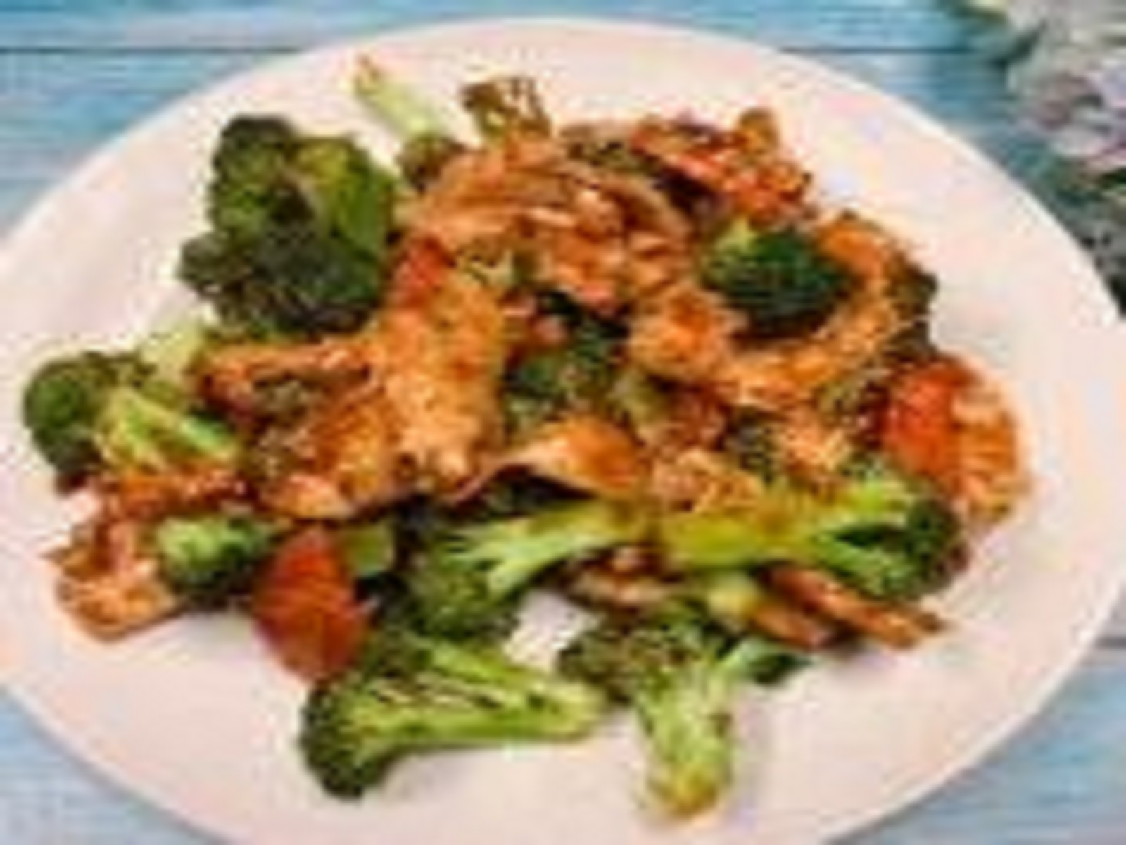 Order Chicken with Broccoli food online from Beijing Asian Restaurant store, Maineville on bringmethat.com