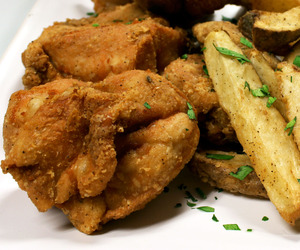 Order 3 Piece Chicken and 15 Wedges food online from Slice Of Italy store, Bakersfield on bringmethat.com