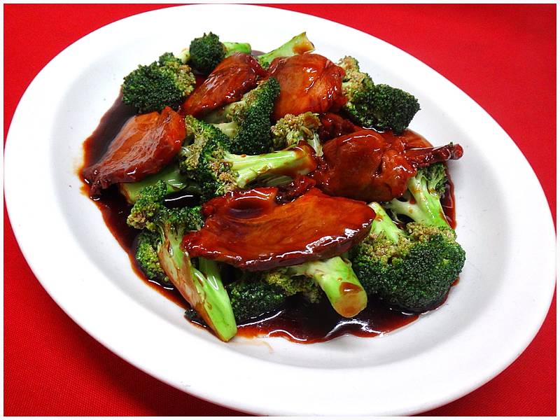 Order 14. Roast Pork with Broccoli Combination food online from China Joy Restaurant store, Jacksonville on bringmethat.com