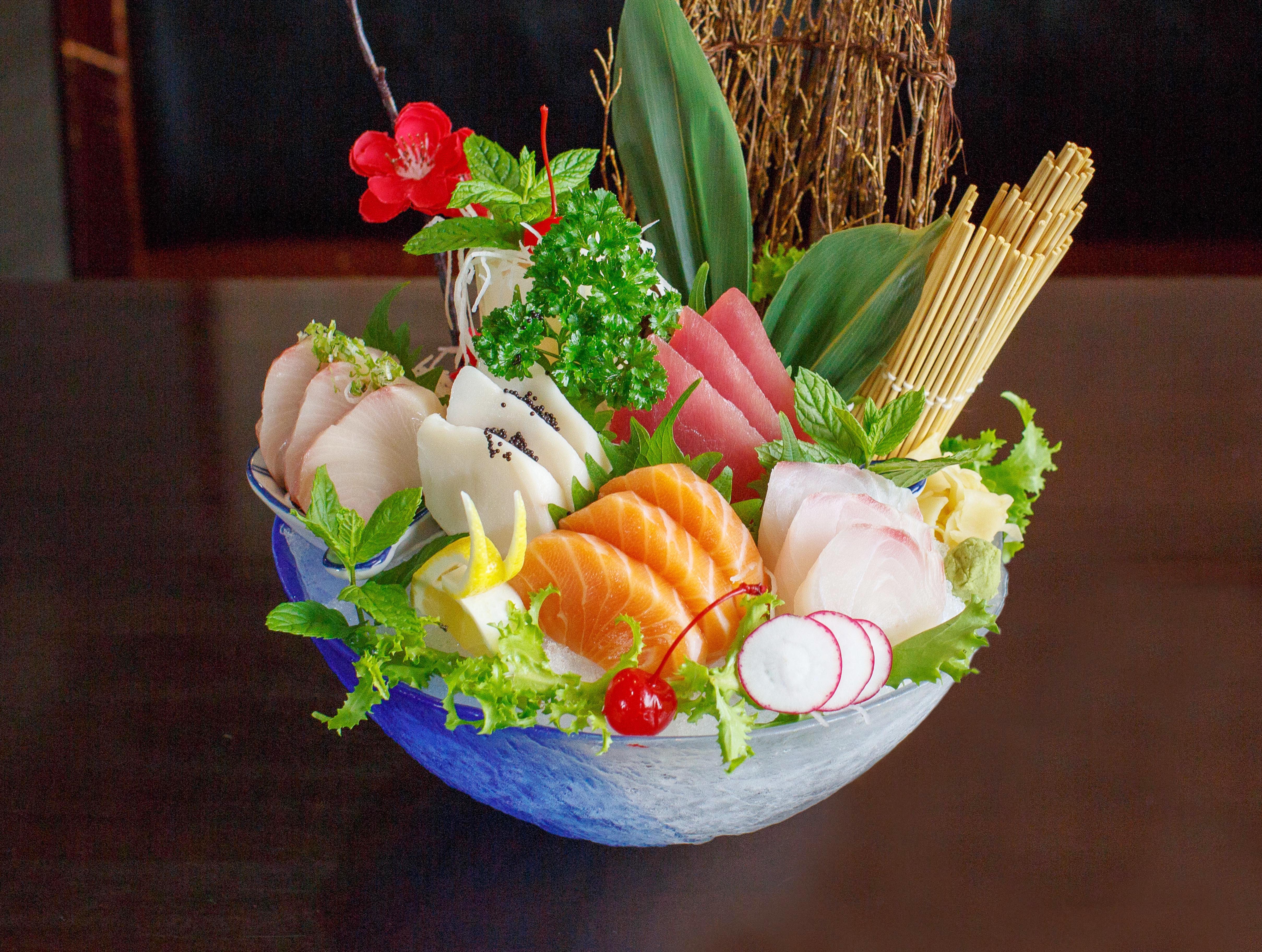 Order Sashimi Deluxe food online from Izumi Japanese Restaurant store, Youngstown on bringmethat.com