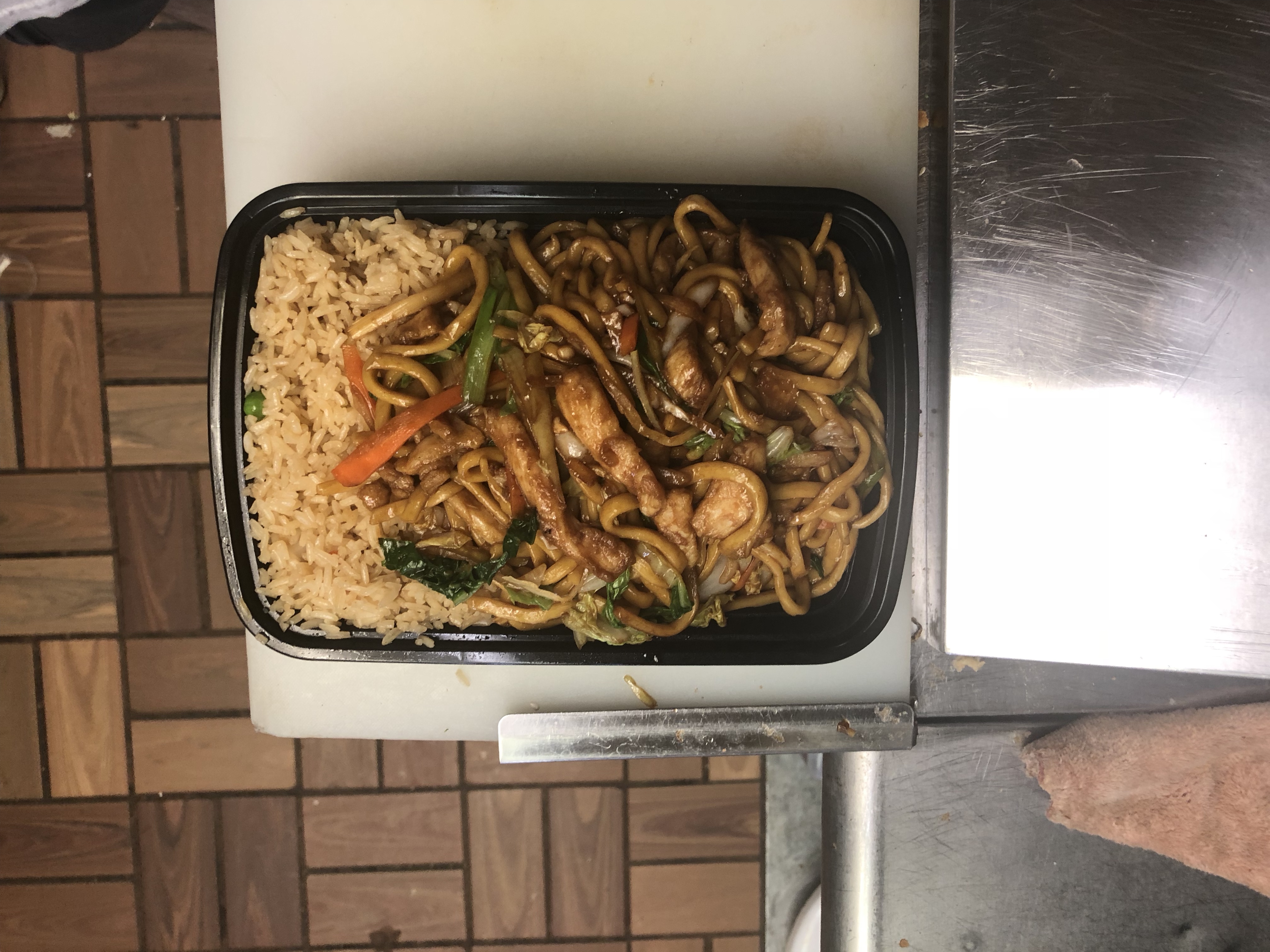 Order C1. Chicken Lo Mein Combo Plate food online from Great Wall store, Rock Island on bringmethat.com