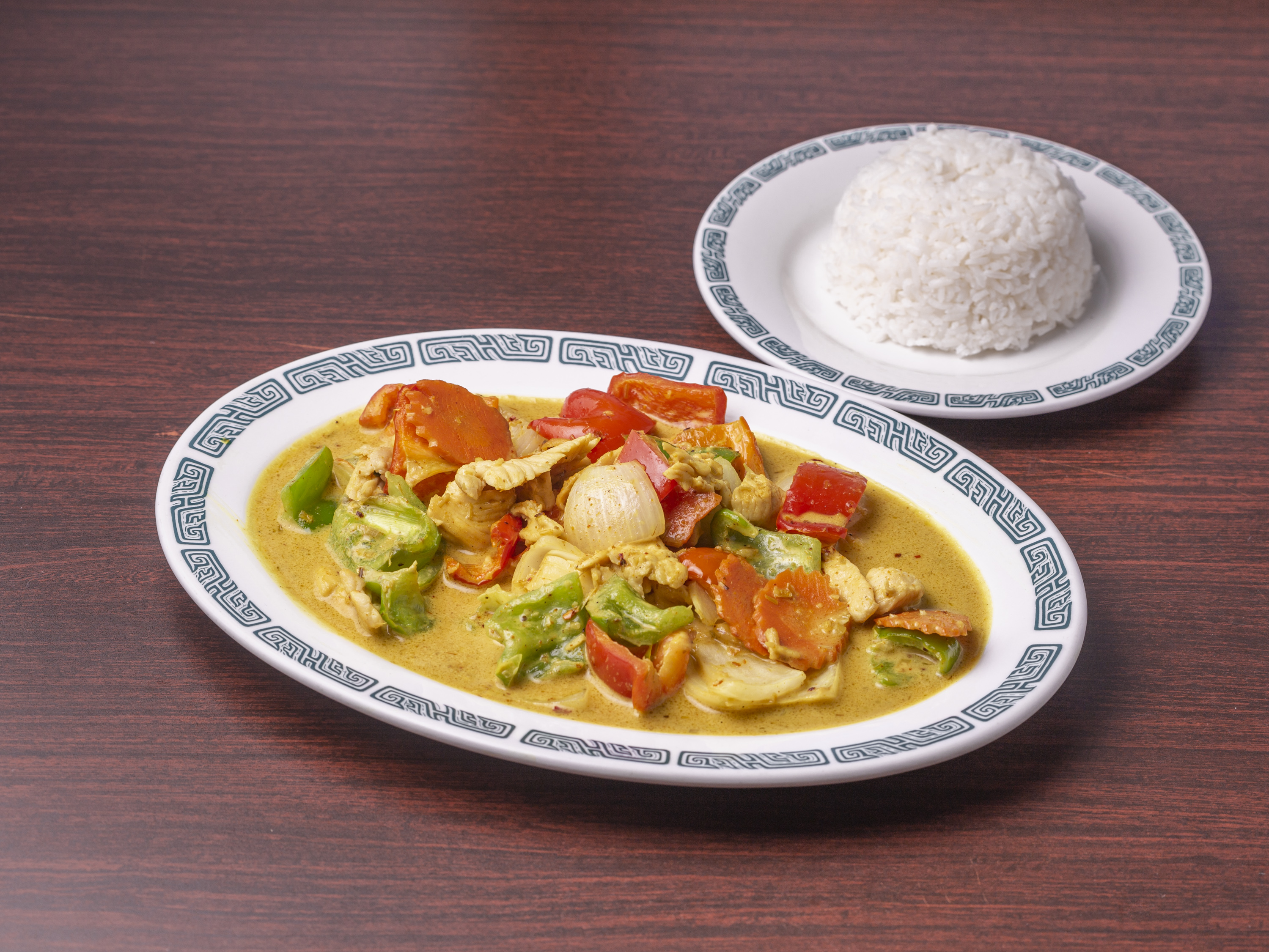 Order Yellow Curry food online from Viet Pho store, Lone Tree on bringmethat.com