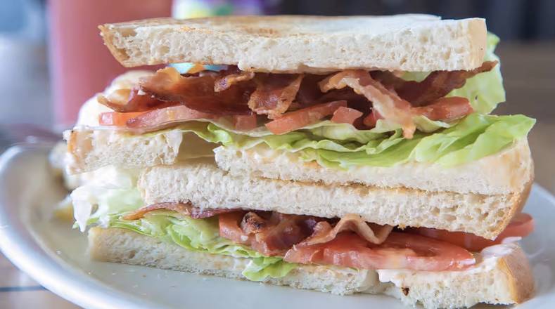 Order BLT Sandwich food online from Rossi Cafe & Deli store, Concord on bringmethat.com