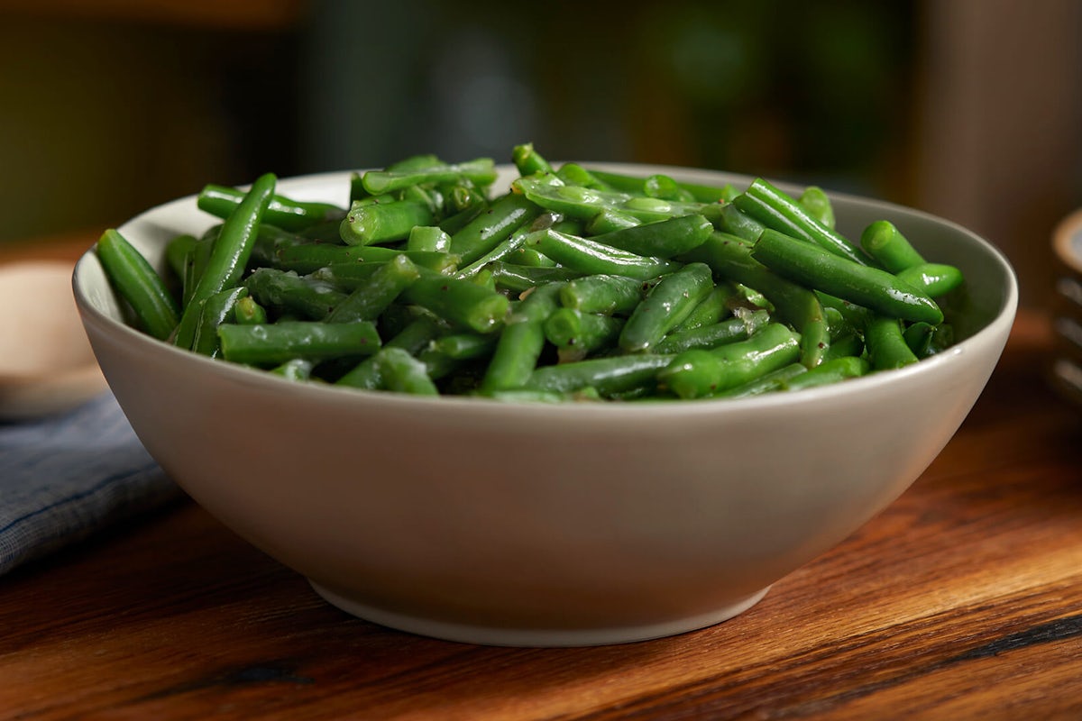 Order Green Beans (large) food online from Chicken N Biscuits store, Adairsville on bringmethat.com