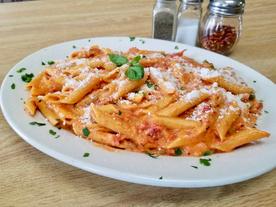 Order Penne Alla Vodka - Pasta food online from Nonna Rosa Pizzeria store, Norristown on bringmethat.com