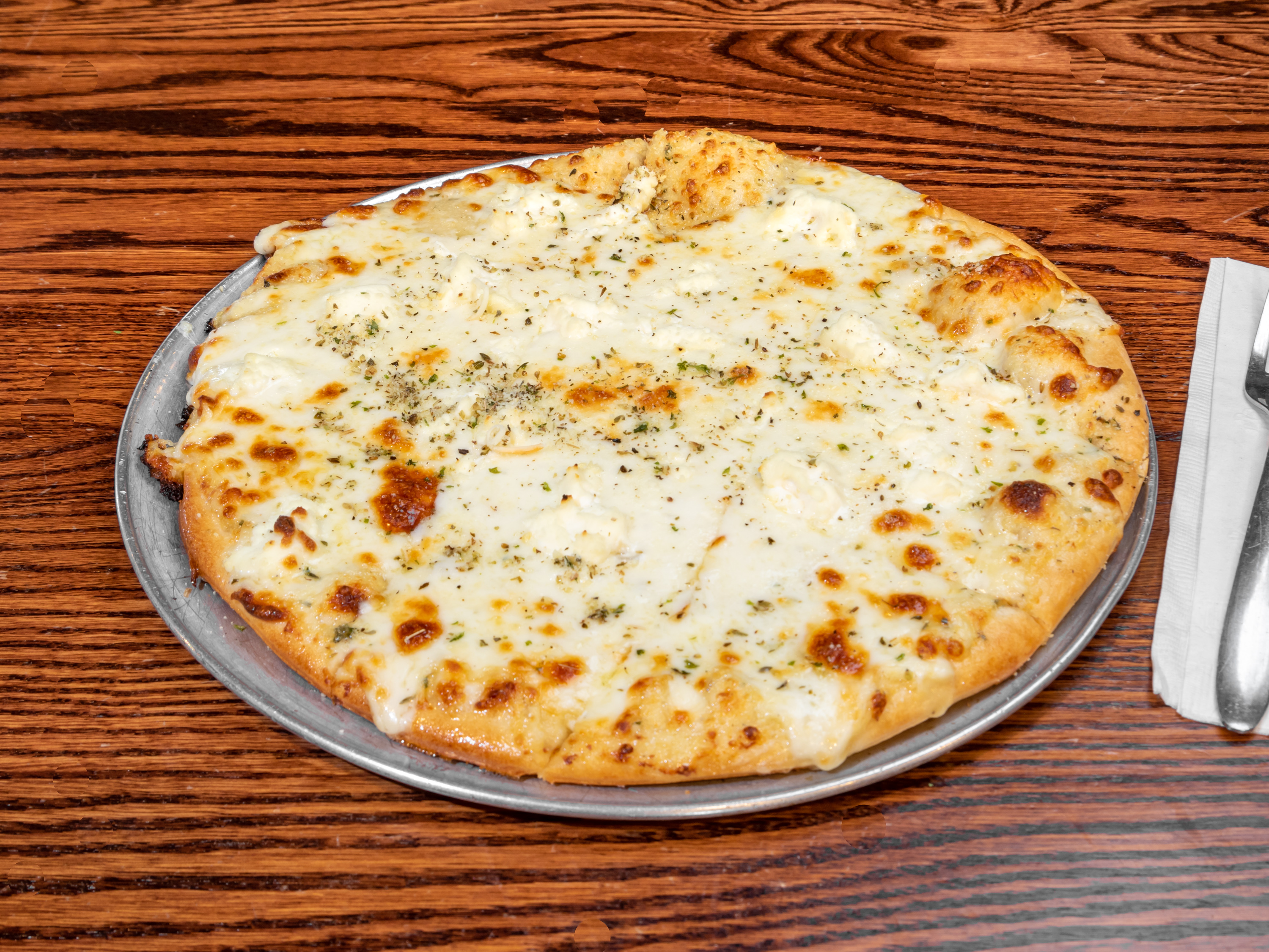 Order White Pizza food online from Murphy Pub & Grill store, Rockford on bringmethat.com